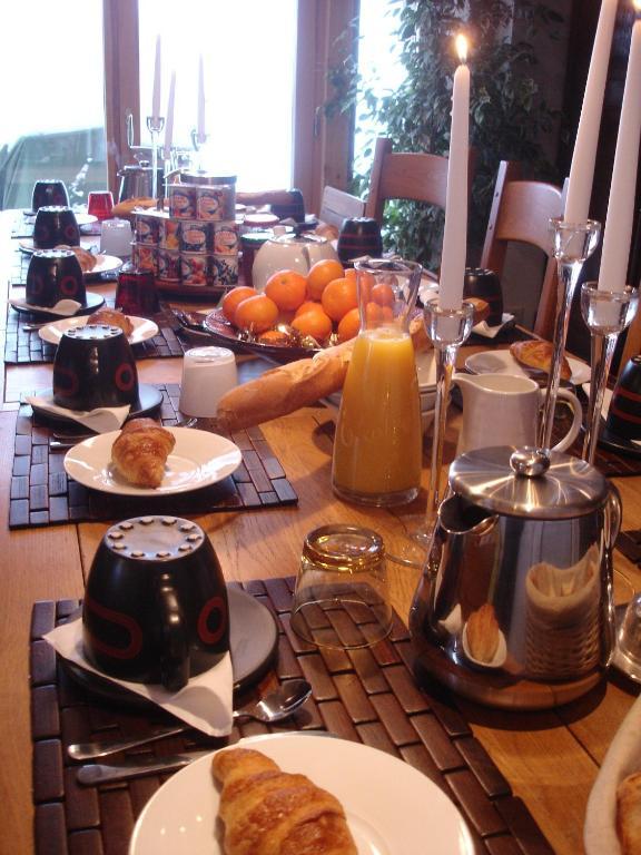 לינה וארוחת בוקר סנט פייר דה שארטרוז Le Valombre מראה חיצוני תמונה
